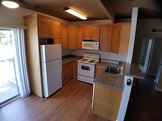 2 Bedroom Upgraded Kitchen